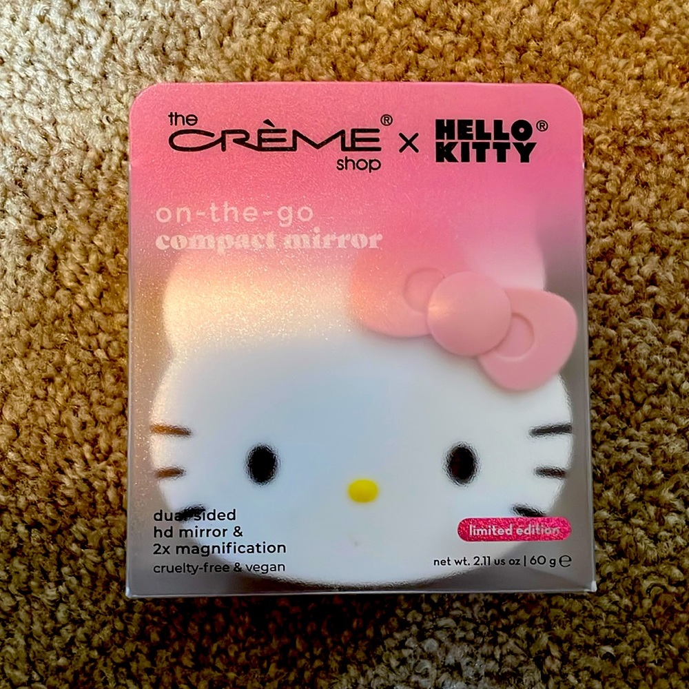 Hello kitty compact  mirror